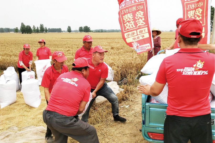 助力麥收活動現場